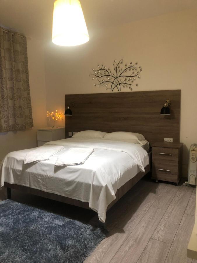 Oyo 94 Bricklane Studio Flats Hotel Лондон Екстериор снимка