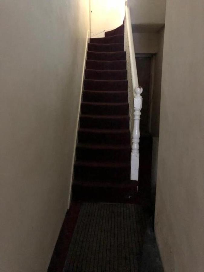 Oyo 94 Bricklane Studio Flats Hotel Лондон Екстериор снимка