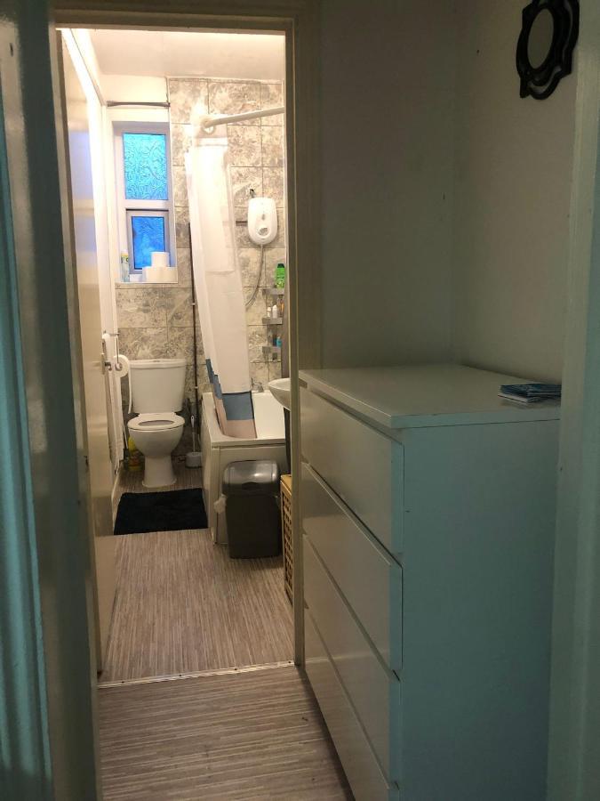 Oyo 94 Bricklane Studio Flats Hotel Лондон Екстериор снимка