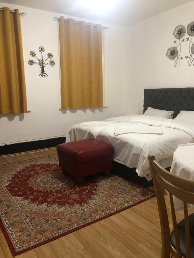 Oyo 94 Bricklane Studio Flats Hotel Лондон Екстериор снимка